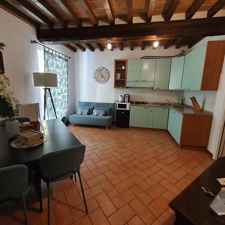 Mentana 14 Appartement Parma Buitenkant foto