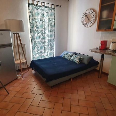 Mentana 14 Appartement Parma Buitenkant foto